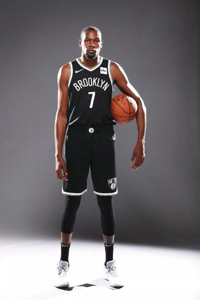 杜兰特在NBA哪个球队？聊一个流浪死神的篮球人生