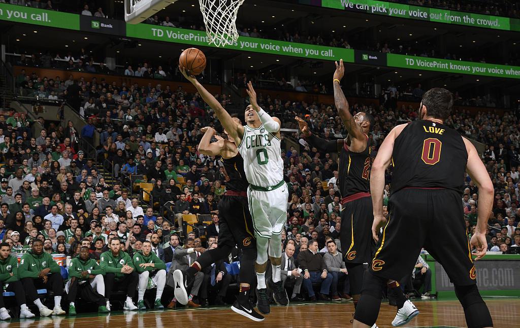 10年NBA得分榜，那些把篮球扔进篮筐的疯子们